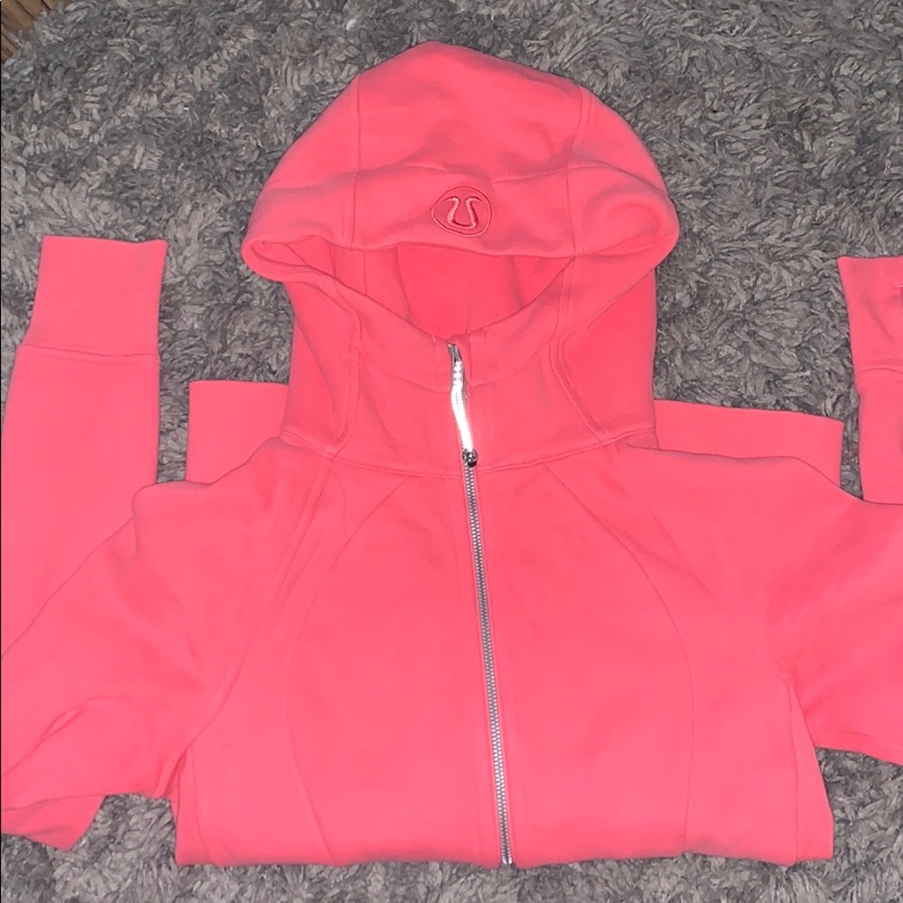 Lululemon pink sweat shirt